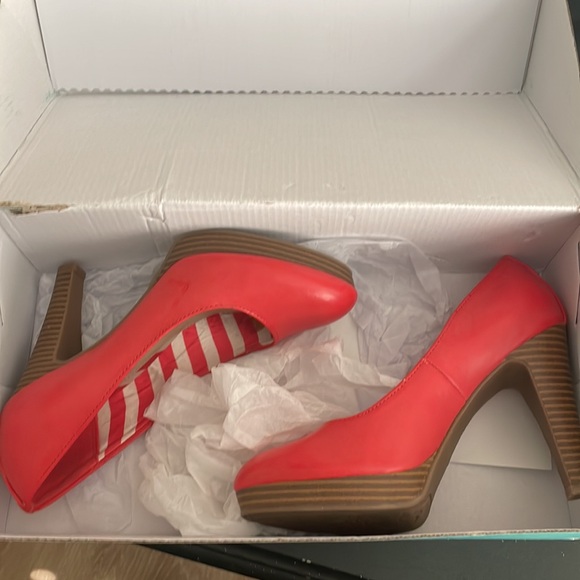 Maurice’s Miranda Pump - Picture 4 of 6